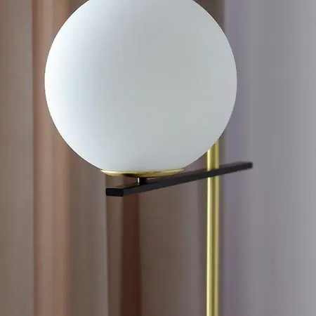 Golden Ursynow By Renters Varsó